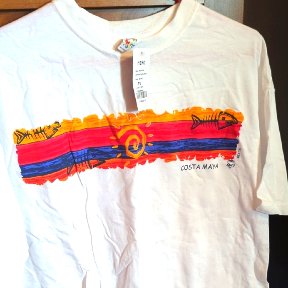 COSTA MAYA T SHIRT L.  NEW. SALE Just Marked Down